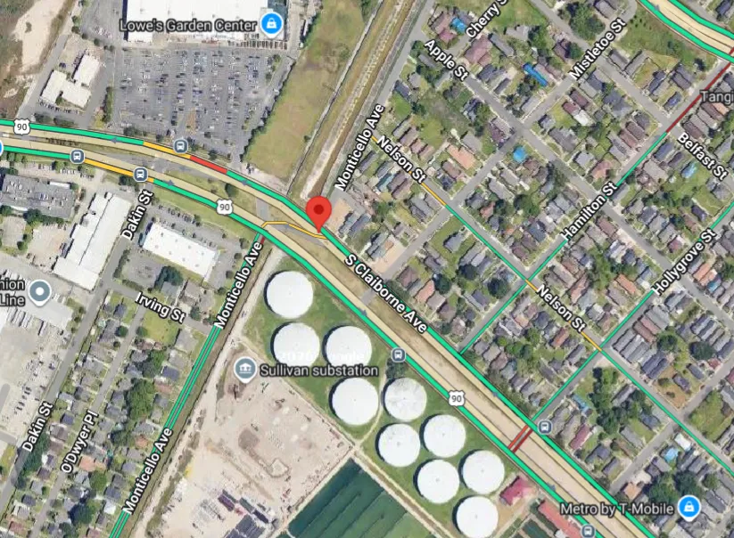 New Orleans, LA – Entrapment Reported in Injury Crash on Jefferson Hwy at Monticello Ave